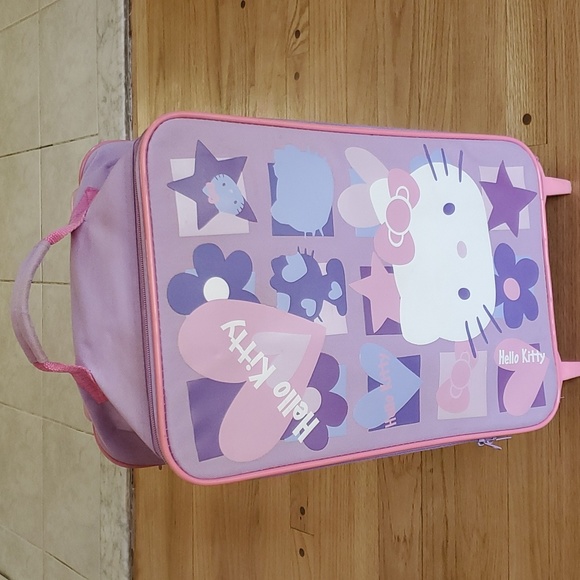 Hello Kitty Luggage - Picture 1 of 13